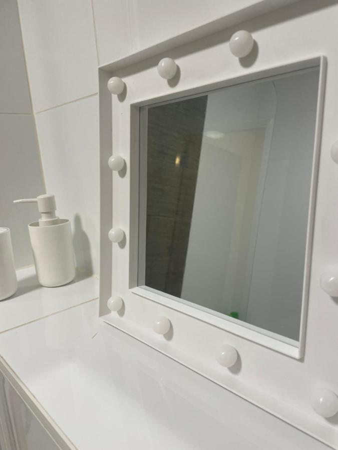 Ferienhaus #0511 Two Bedroom Serviced - Free Parking