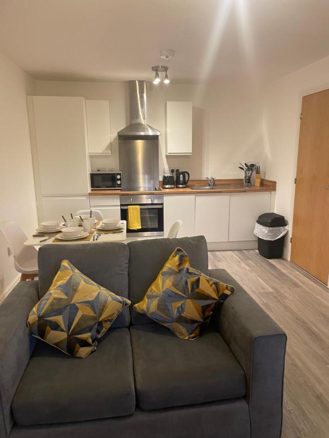 #0511 Two Bedroom Serviced - Free Parking *