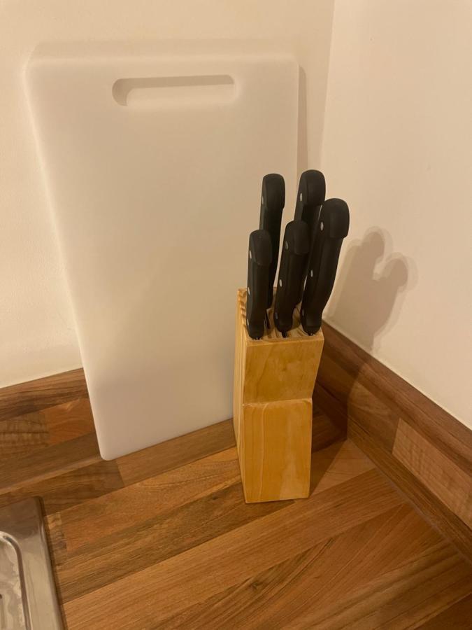 Ferienhaus #0511 Two Bedroom Serviced - Free Parking *