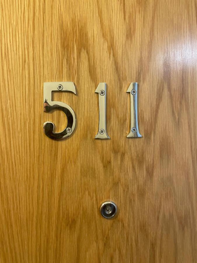 #0511 Two Bedroom Serviced - Free Parking Ferienhaus *